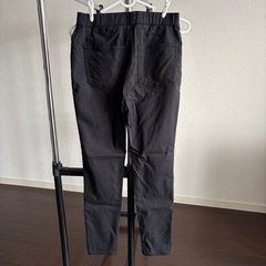  女性のみ　黒スキニーパンツ（S）の画像