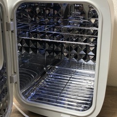美品 ベビー用UV除菌機 乾燥機能付き 早い者勝ちの画像