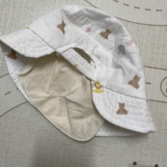 【美品】赤ちゃん本舗　ベビー帽子　44cmの画像