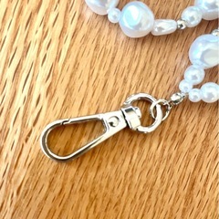 パールビーズスマホショルダー スリコの画像