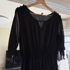 ブラック　ドレスの画像