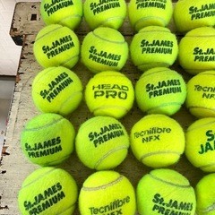 テニスボール　57球の画像
