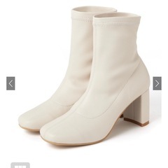 ブーツ白の画像