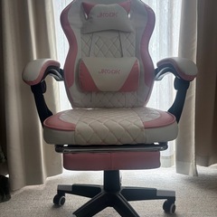 ゲーミングチェアー（キーボード、マウス）付の画像