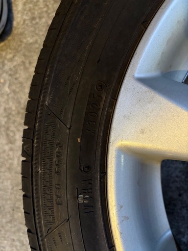 取引中)スズキ純正アルミ ノーマルタイヤ 165/60R15 グッドイヤー 2025