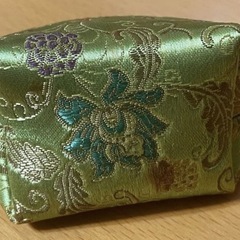 新品未使用のポーチ チャイナ風の画像