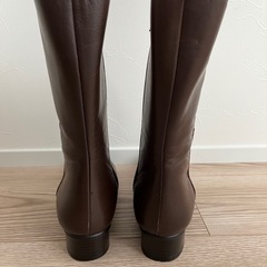★新品未使用★ レディース　ミドルブーツ　ブラウン　21.5cmの画像