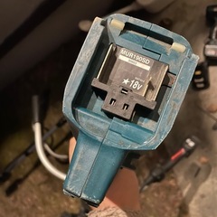 マキタ　18v 電動草刈り機　mur190sd 中古動作品の画像