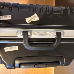 【無料】スーツケースの画像