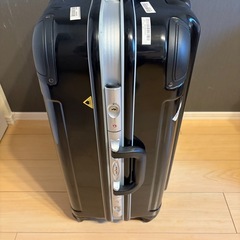 【無料】スーツケースの画像