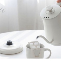 電気ポットの画像