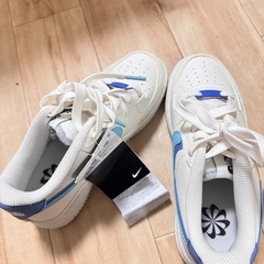 NIKE靴 サイズ22.5cmの画像