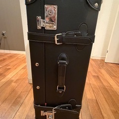 スーツケース　トランク　ブラックの画像