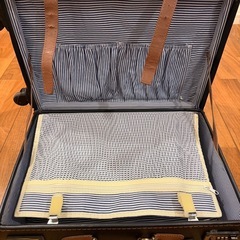 スーツケース　トランク　ブラックの画像