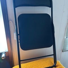 パイプ椅子の画像