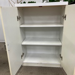 収納棚の画像