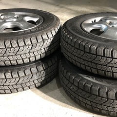 バモス　スタッドレスタイヤ　2022年製の画像
