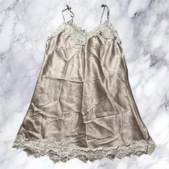 薄紫 サテン ネグリジェ レース付きの画像