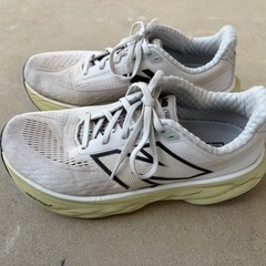 New Balance 1080 ランニングシューズ 266.0cmの画像