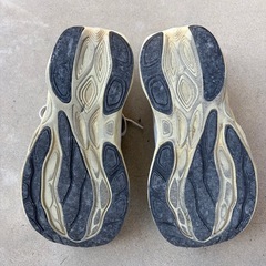 New Balance 1080 ランニングシューズ 266.0cmの画像