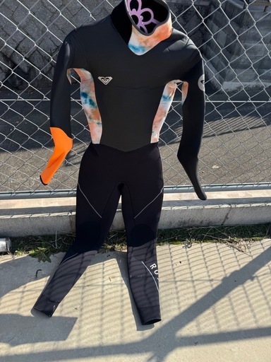 ロキシーウエットスーツ