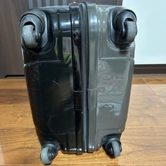 トラベルケース小の画像