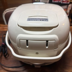 早い者勝ちです😊炊飯器5合売ります。の画像