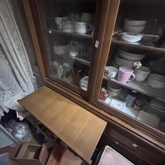 食器棚の画像