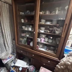 食器棚の画像