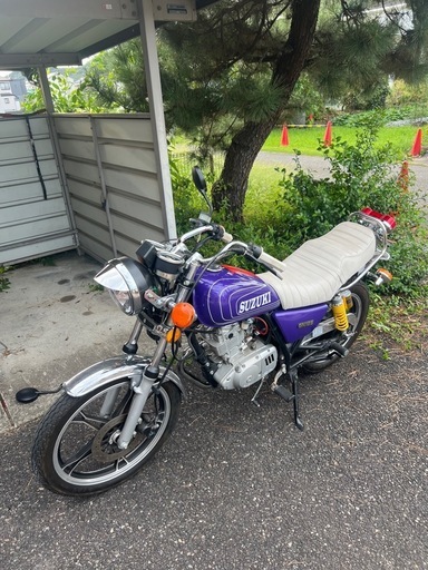 バイク GN125H