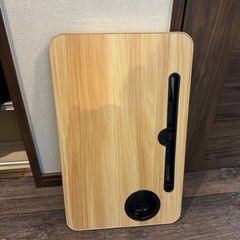 ドリンクホルダー＆タブレット立て付き折りたたみテーブルの画像