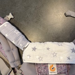Ergo baby 抱っこ紐、よだれカバー付きの画像