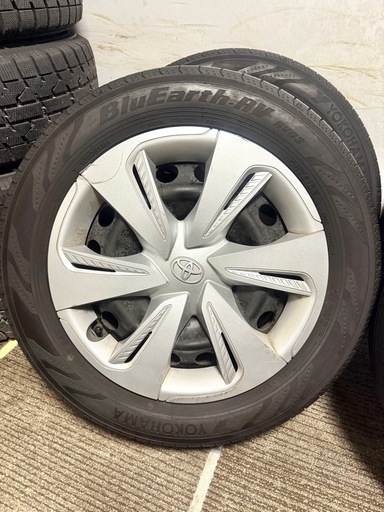 YOKOHAMA2023年toyota sienta 185/60/r15
