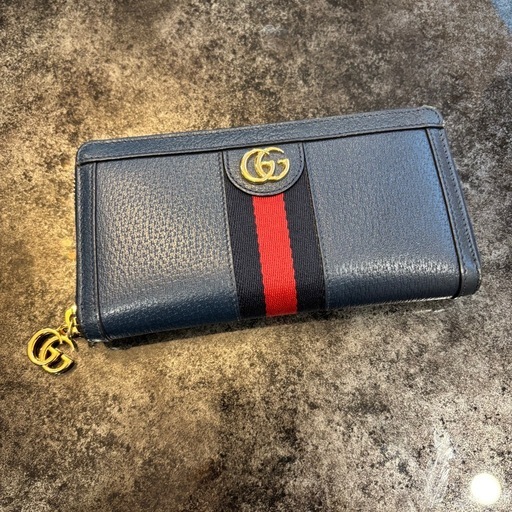Gucci ネイビー 長財布 GGロゴチャーム　正規店購入　ラウンドファスナー
