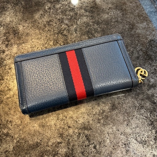 Gucci ネイビー 長財布 GGロゴチャーム　正規店購入　ラウンドファスナー