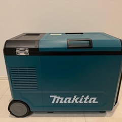 ほぼ新品　マキタ　冷温庫　キャンプ　車中泊　CW004G  18v 40v 冷蔵庫の画像