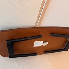 折りたたみテーブルの画像