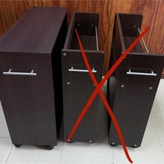 キャスター付き本棚の画像