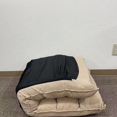 座椅子 椅子 折りたたみ 新品 事務所展示品の画像