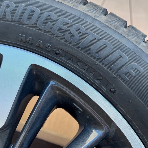スペーシアカスタム　スタッドレス　BLIZZAK VRX3 165/55R15