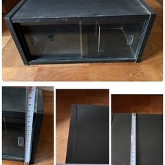 ガラス扉付きケース 2個セット（カセットテープ収納・コレクションラック・DIYに）の画像