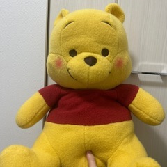 プーさんとハム太郎のぬいぐるみの画像