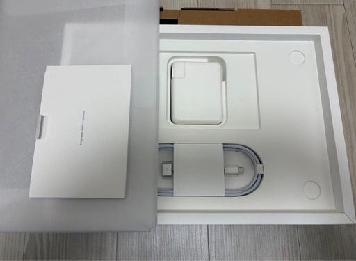 MacBook pro 2021  
