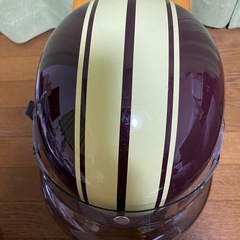 バイク用ヘルメット（125cc以下用）ワインレッド×アイボリー ストライプ柄の画像