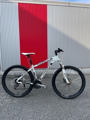 BIANCHI KUMA27.3 マウンテンバイク　27.5インチ　3×8 24段変速