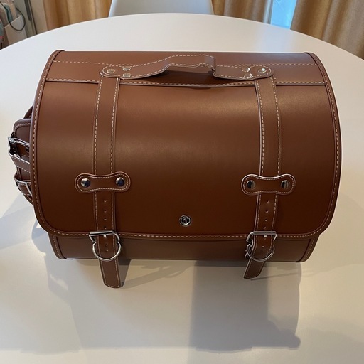 バイクバッグ1新品　
ツーリング　33L 撥水　レザー風　トランク　ボックス