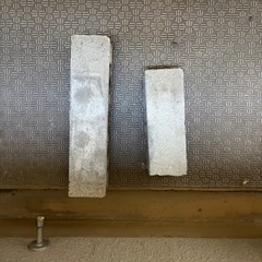 コンクリートブロック2個　500円払います　エアコン室外機用の画像