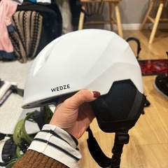 スキー/スノーボード用ヘルメットの画像