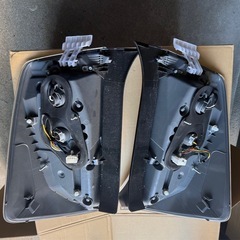 30プリウス　テールランプの画像