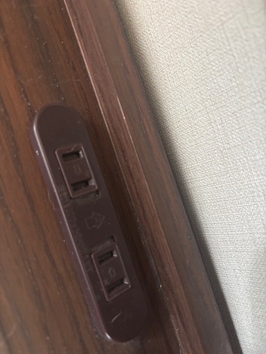 シンプルなシングルベッド２つ